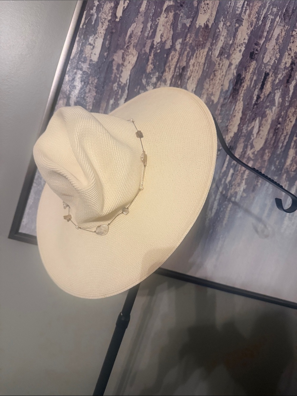 Wide-Brim Cream Sun Hat with Decorative Beaded Band